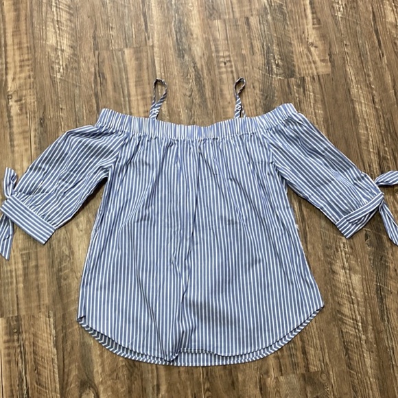 BNWT Ricki's Tie-Sleeve Off-Shoulder Blouse 🌺 Size 14 - Picture 7 of 11